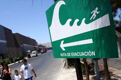 tsunami alerta